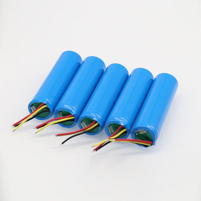 UN38.3 certificou 3,7 a bateria recarregável de V 2400mah 18650 com parte superior lisa 0.05kg